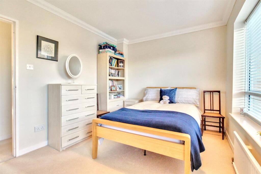 Additional property image - Marine Crescent, Goring-By-Sea