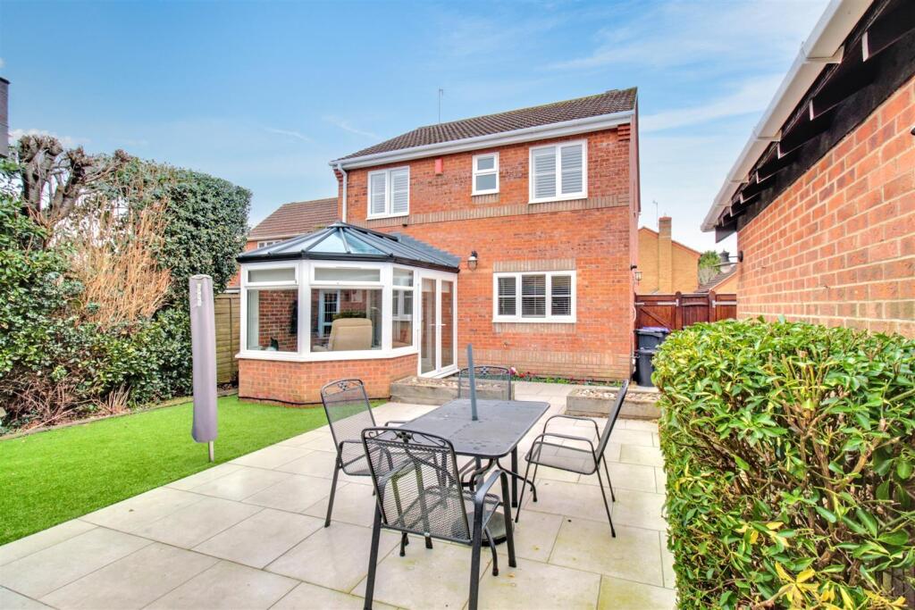 Additional property image - Glebeside Close, Worthing