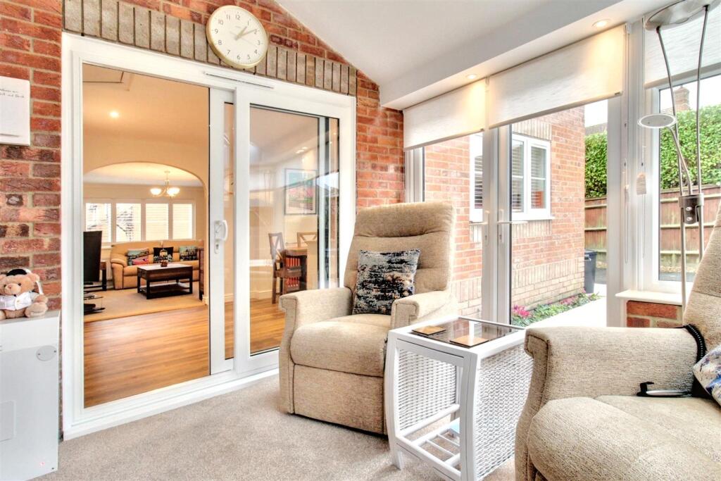 Additional property image - Glebeside Close, Worthing
