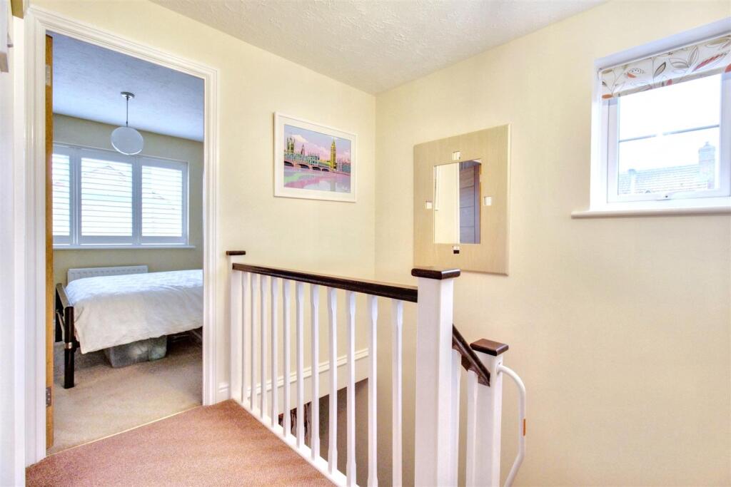 Additional property image - Glebeside Close, Worthing