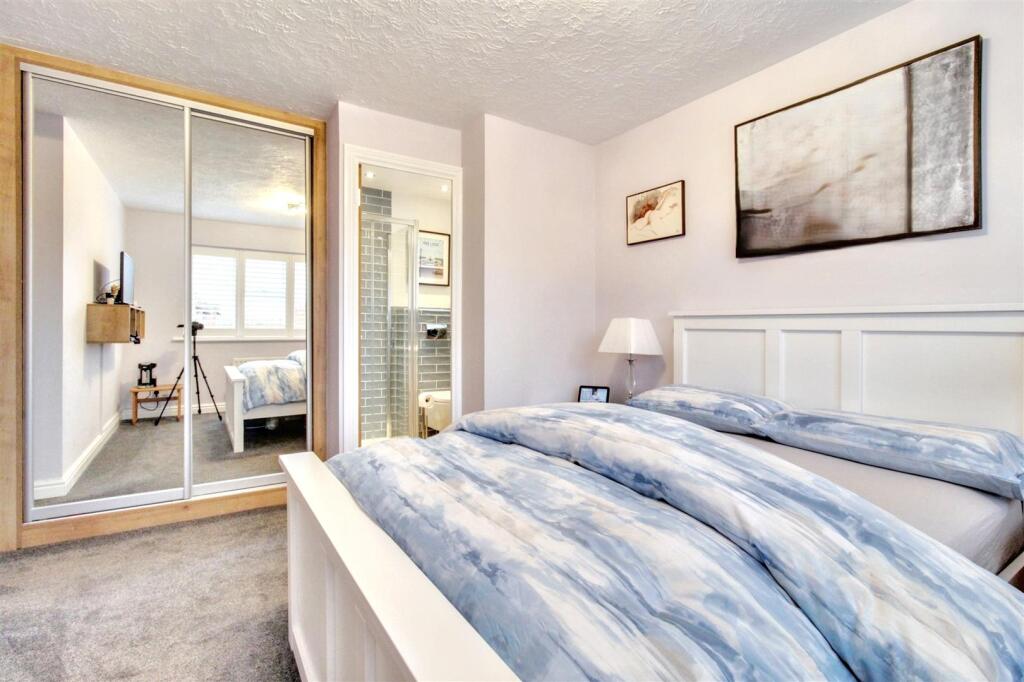 Additional property image - Glebeside Close, Worthing