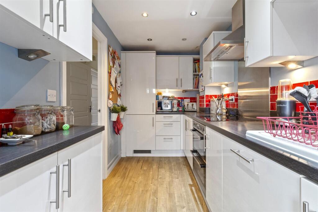 Additional property image - Tagalie Square, Worthing