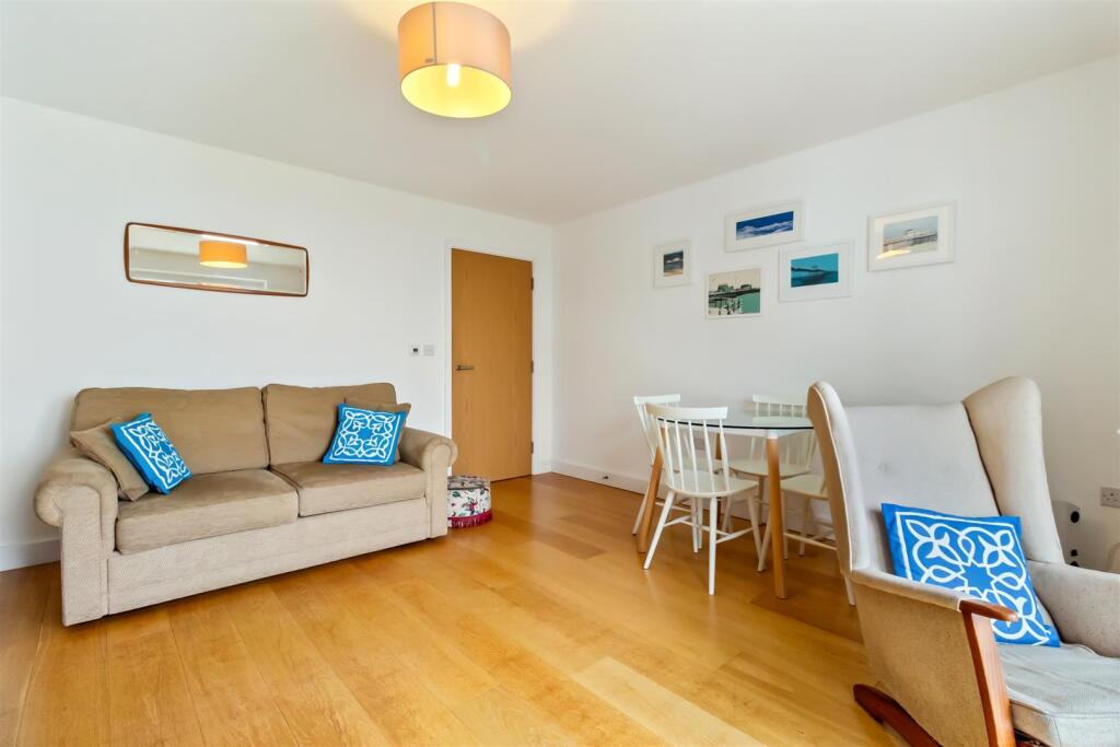 Additional image 4 of The Waterfront, Goring-By-Sea, Worthing