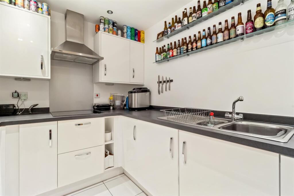 Additional image 5 of The Waterfront, Goring-By-Sea, Worthing