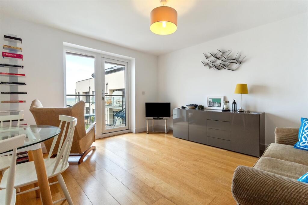 Additional image 7 of The Waterfront, Goring-By-Sea, Worthing