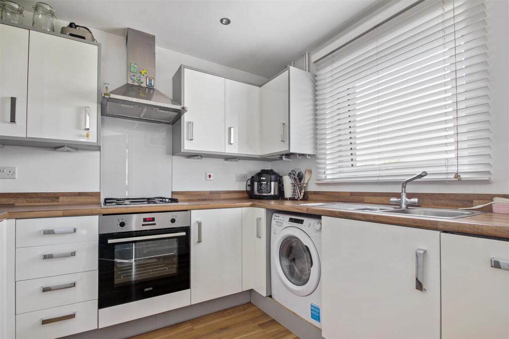 Additional image 3 of Eirene Road, Goring-By-Sea, Worthing