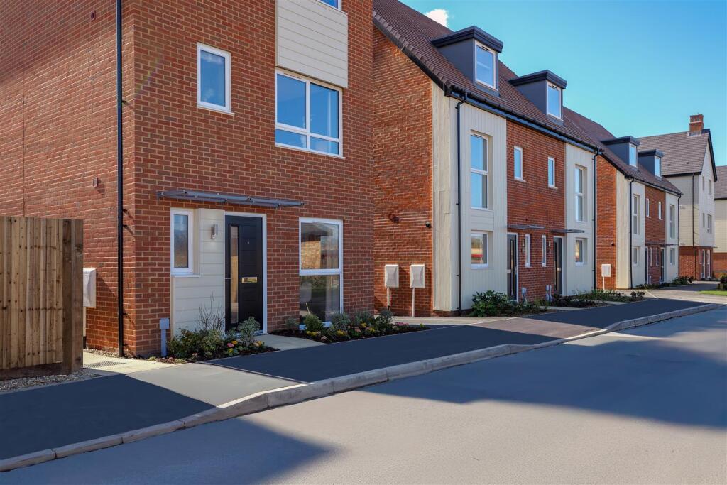 Additional image 3 of off Barrington Road, Goring-By-Sea, Worthing