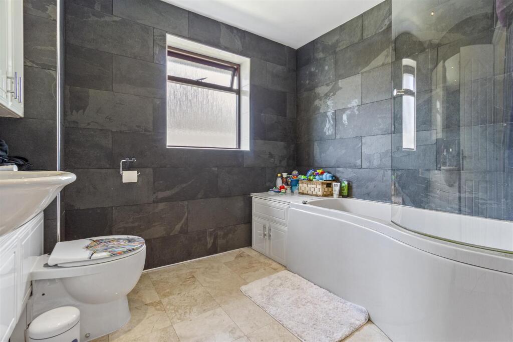 Additional image 12 of Whylands Crescent, Worthing