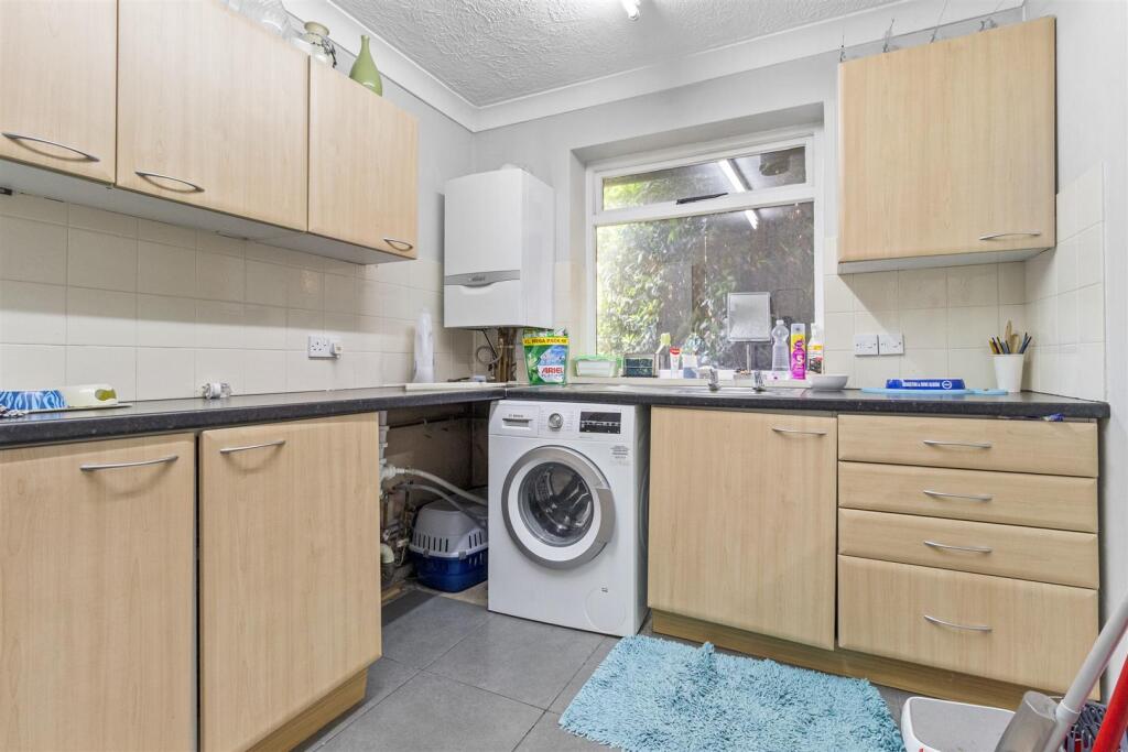 Additional image 20 of Whylands Crescent, Worthing