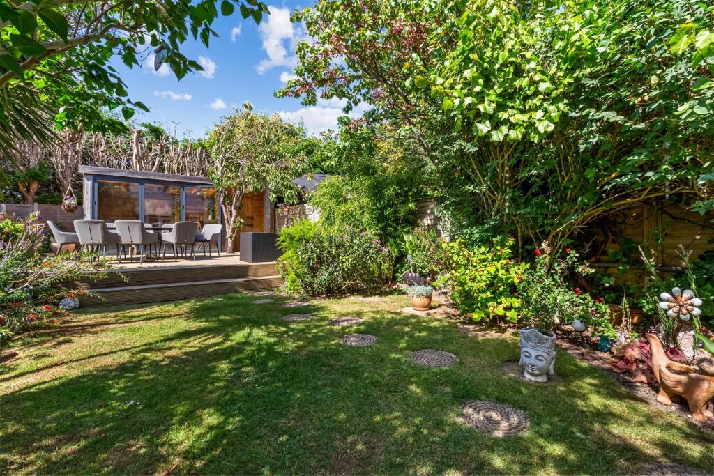 Additional image 2 of Brook Barn Way, Goring-By-Sea
