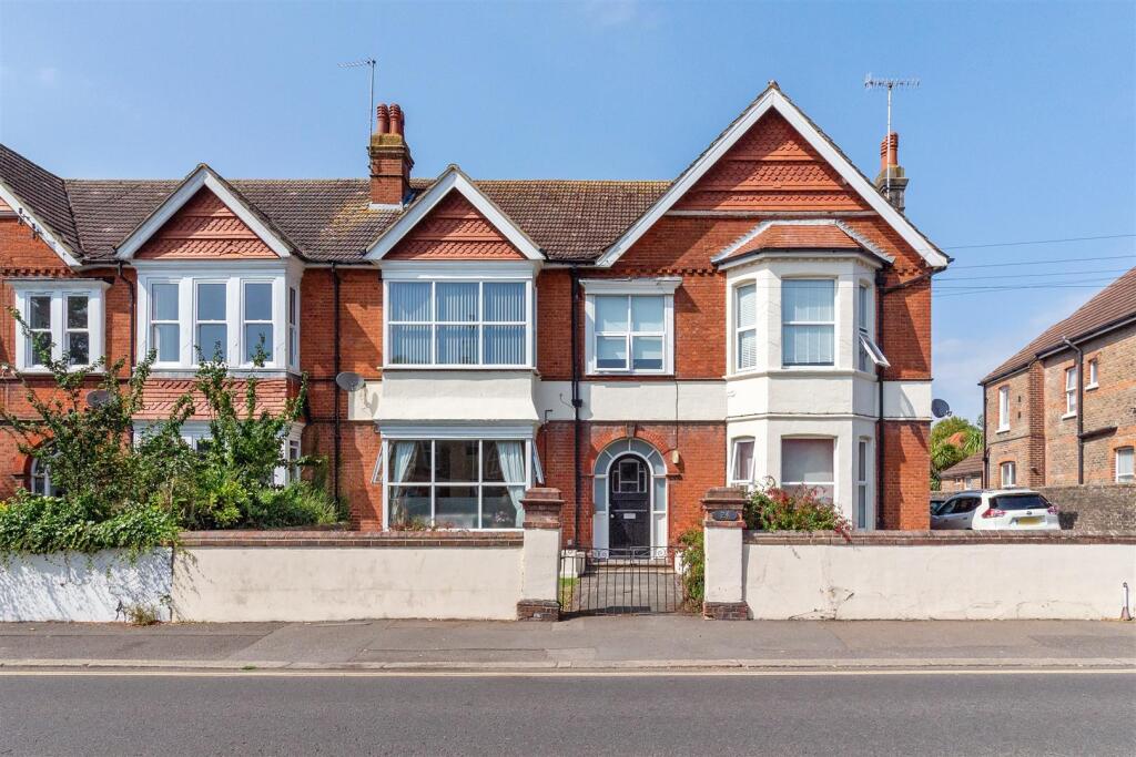 Main image of property: 6, 24 Cowper Road, Worthing