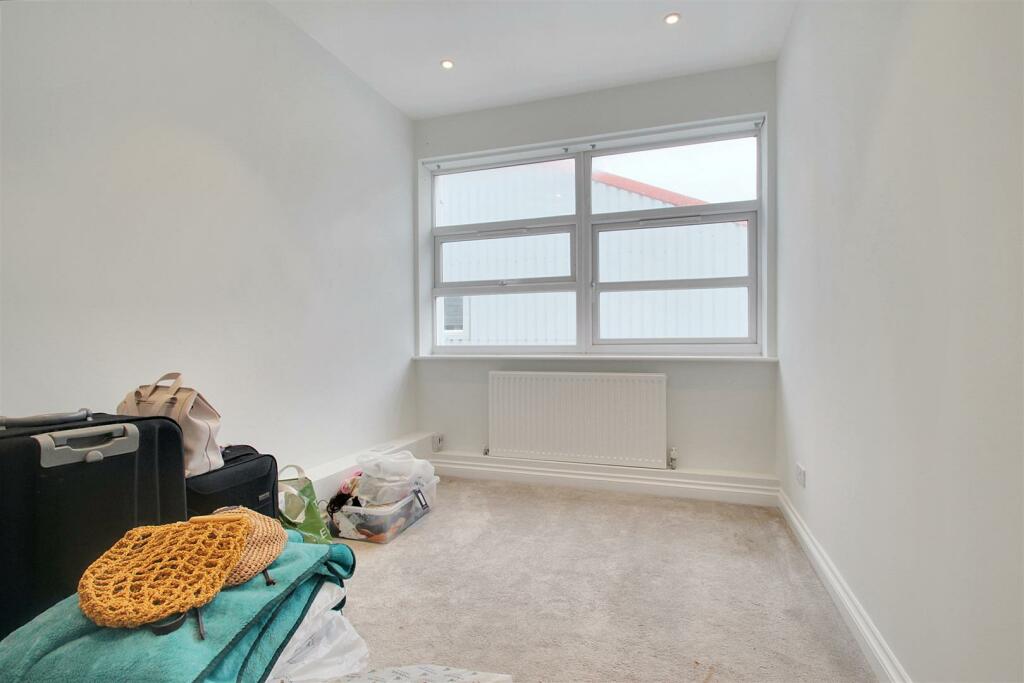 Additional property image - Harbour Way, Shoreham-By-Sea