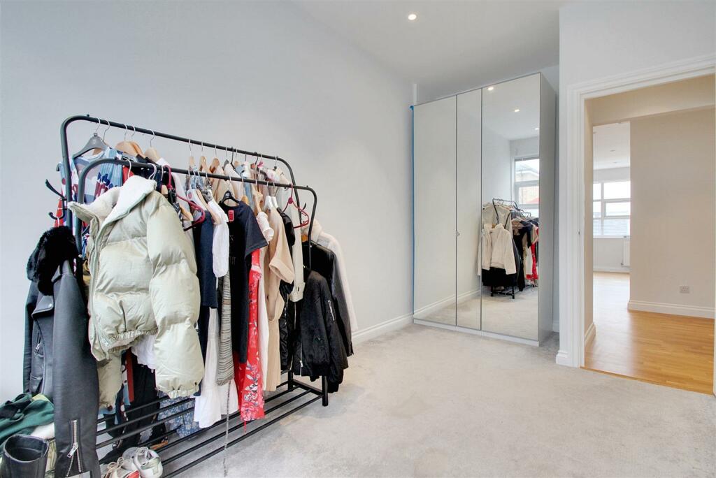 Additional property image - Harbour Way, Shoreham-By-Sea