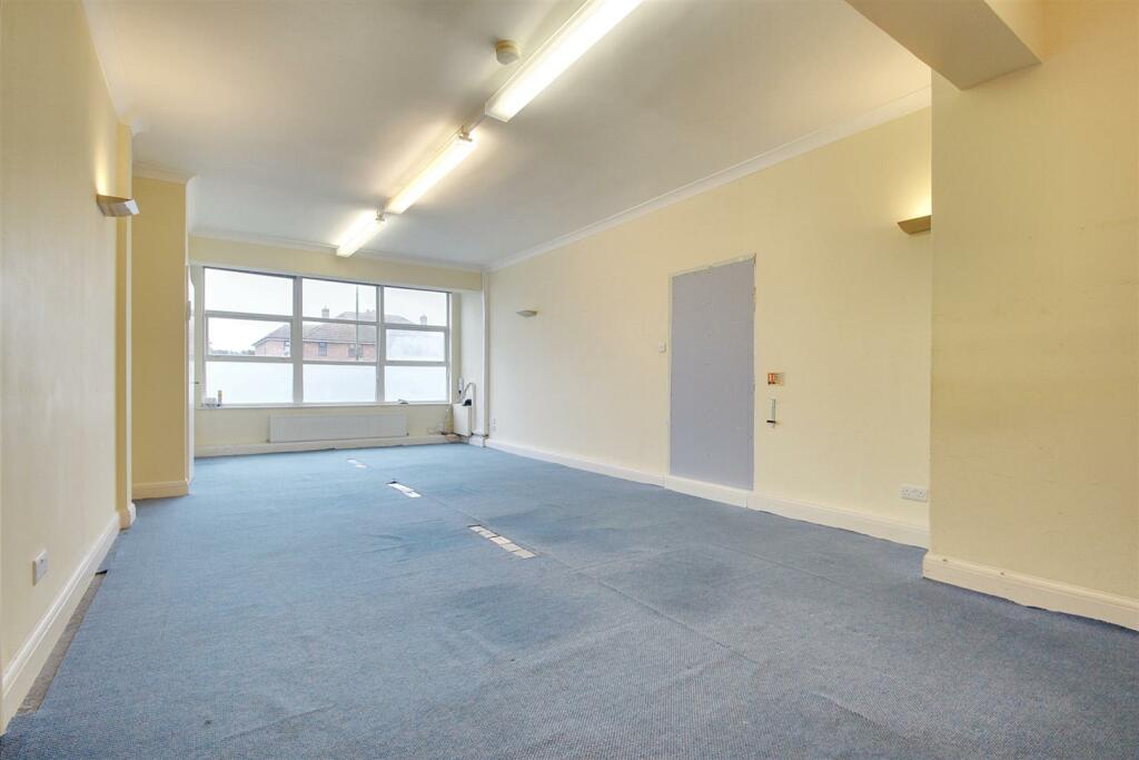 Additional property image - Harbour Way, Shoreham-By-Sea