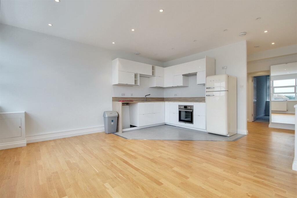 Additional property image - Harbour Way, Shoreham-By-Sea