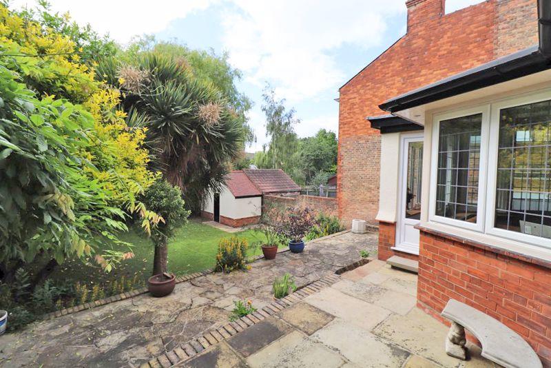 4 bedroom detached house for sale in Mill Road, Cleethorpes, DN35