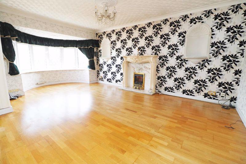 3 bedroom detached bungalow for sale in Fieldhouse Road, Humberston, DN36