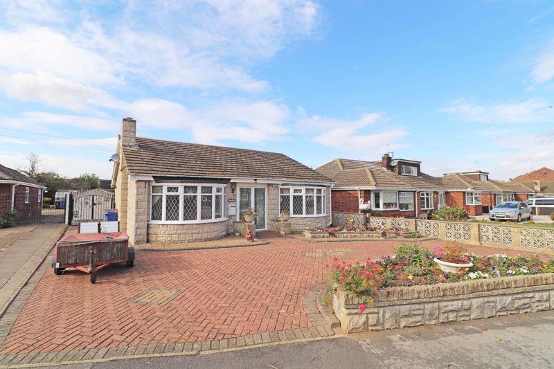 3 bedroom detached bungalow for sale in Fieldhouse Road, Humberston, DN36