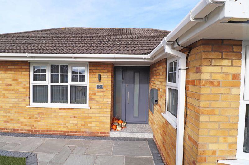3 bedroom detached bungalow for sale in Beaumonde, HoltonLeClay, DN36