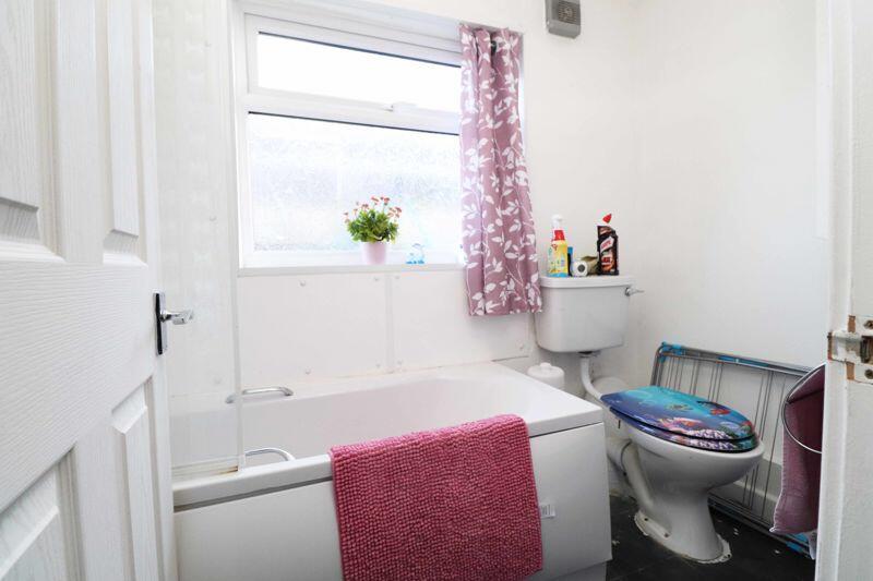 3 bedroom terraced house for sale in Julian Street, Grimsby, DN32