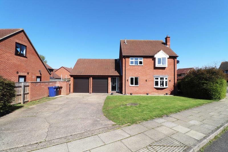 4 bedroom detached house for sale in Cormorant Drive, Grimsby, DN37