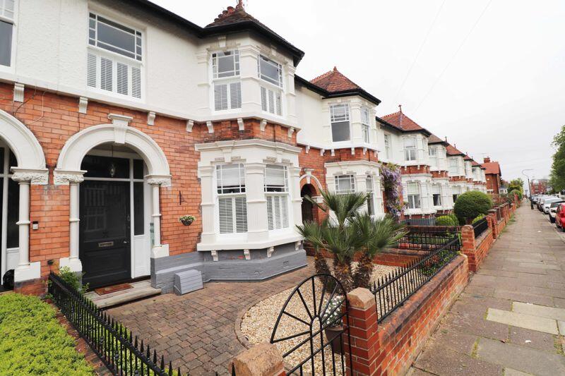 4 bedroom terraced house for sale in Bradford Avenue, Cleethorpes, DN35