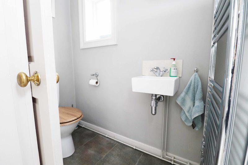 4 bedroom terraced house for sale in Bradford Avenue, Cleethorpes, DN35