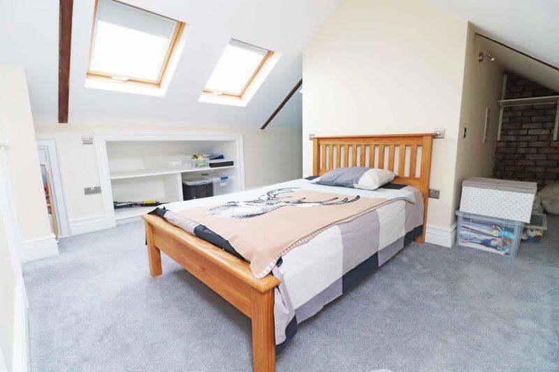 4 bedroom terraced house for sale in Bradford Avenue, Cleethorpes, DN35