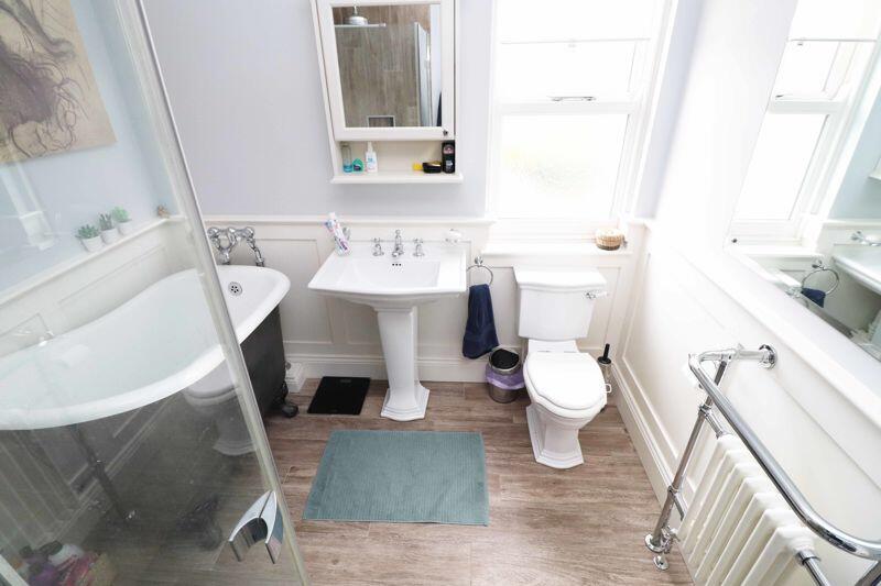 4 bedroom terraced house for sale in Bradford Avenue, Cleethorpes, DN35