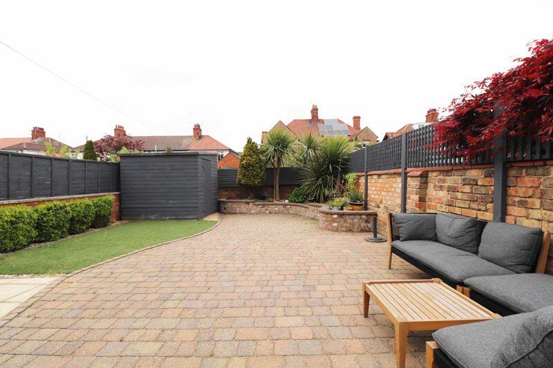4 bedroom terraced house for sale in Bradford Avenue, Cleethorpes, DN35