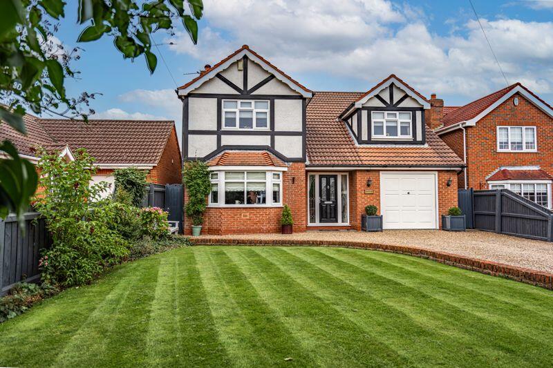 4 bedroom detached house for sale in Carmen Crescent, HoltonLeClay, DN36
