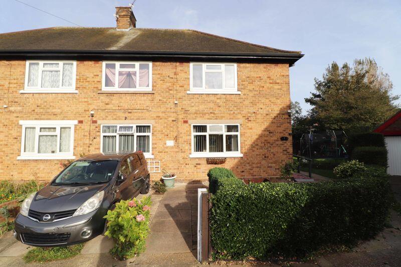 2 bedroom flat for sale in Clumber Place, Cleethorpes, DN35