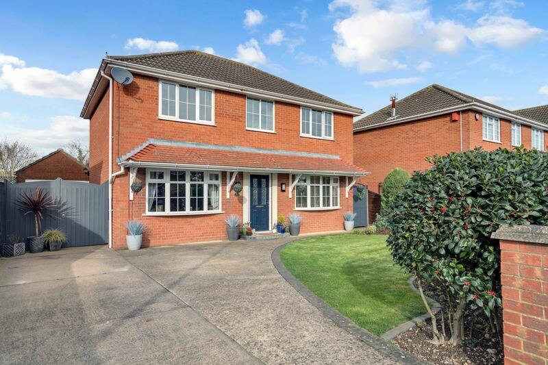 4 bedroom detached house for sale in Dunbar Avenue, New Waltham, DN36