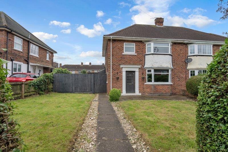 3 bedroom semidetached house for sale in Davenport Drive, Cleethorpes