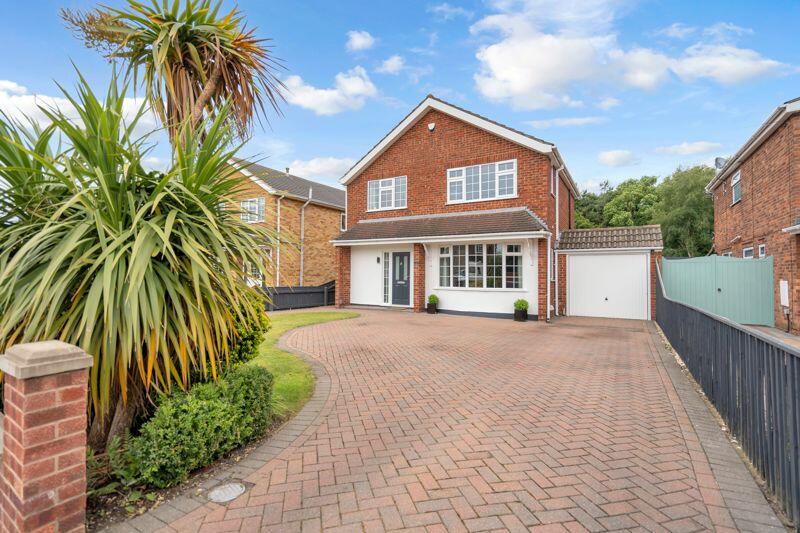 3 bedroom detached house for sale in Bolingbroke Road, Cleethorpes, DN35