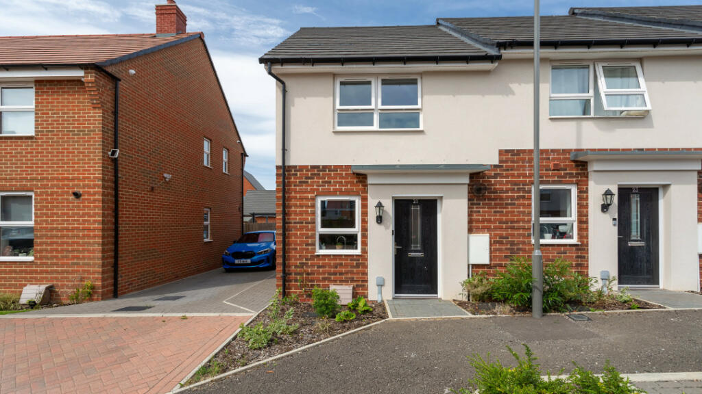 2 bedroom end of terrace house for sale in Lane, Broughton