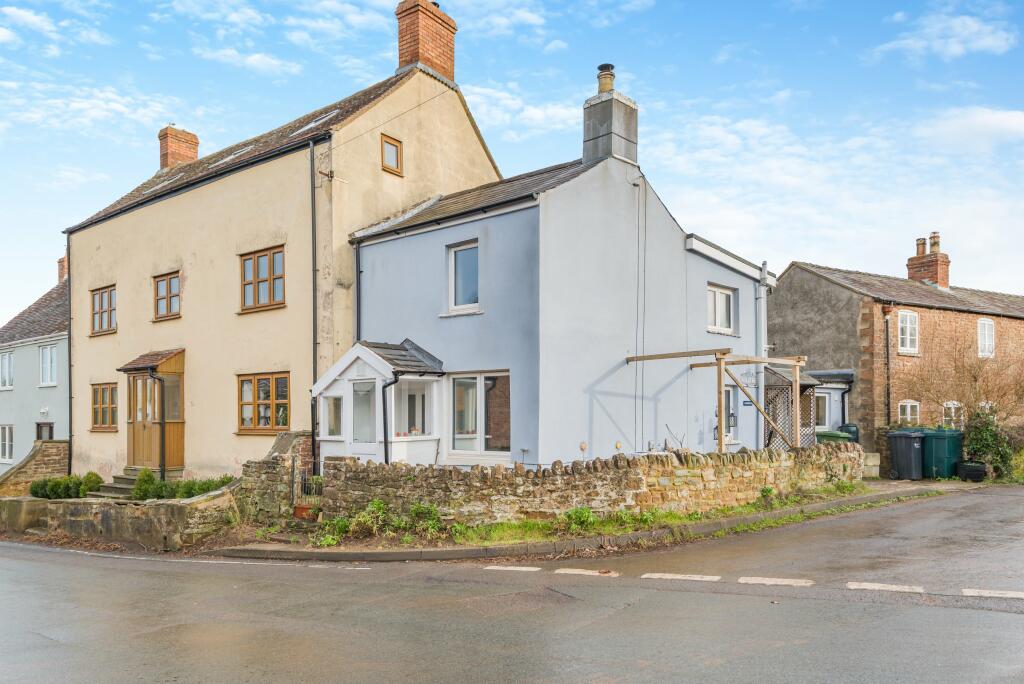 2 bedroom semidetached house for sale in Bromsash, RossonWye, HR9