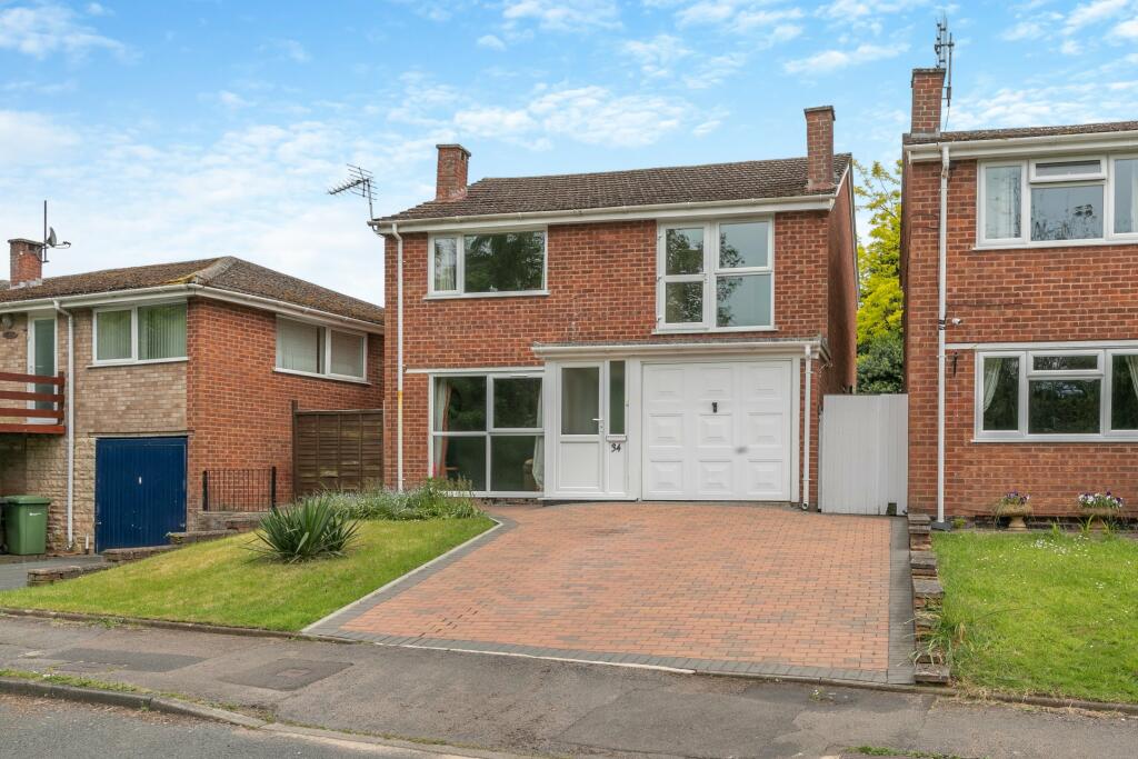 4 bedroom detached house for sale in Waterside, RossonWye, HR9