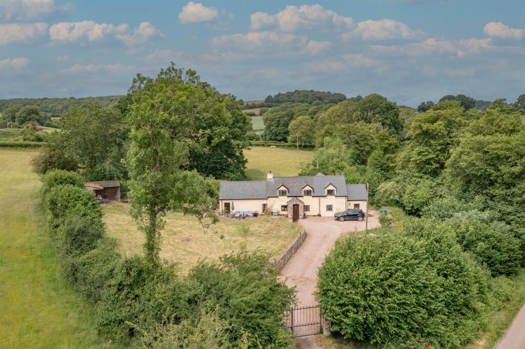 Main image of property: Lydney, Lensbrook