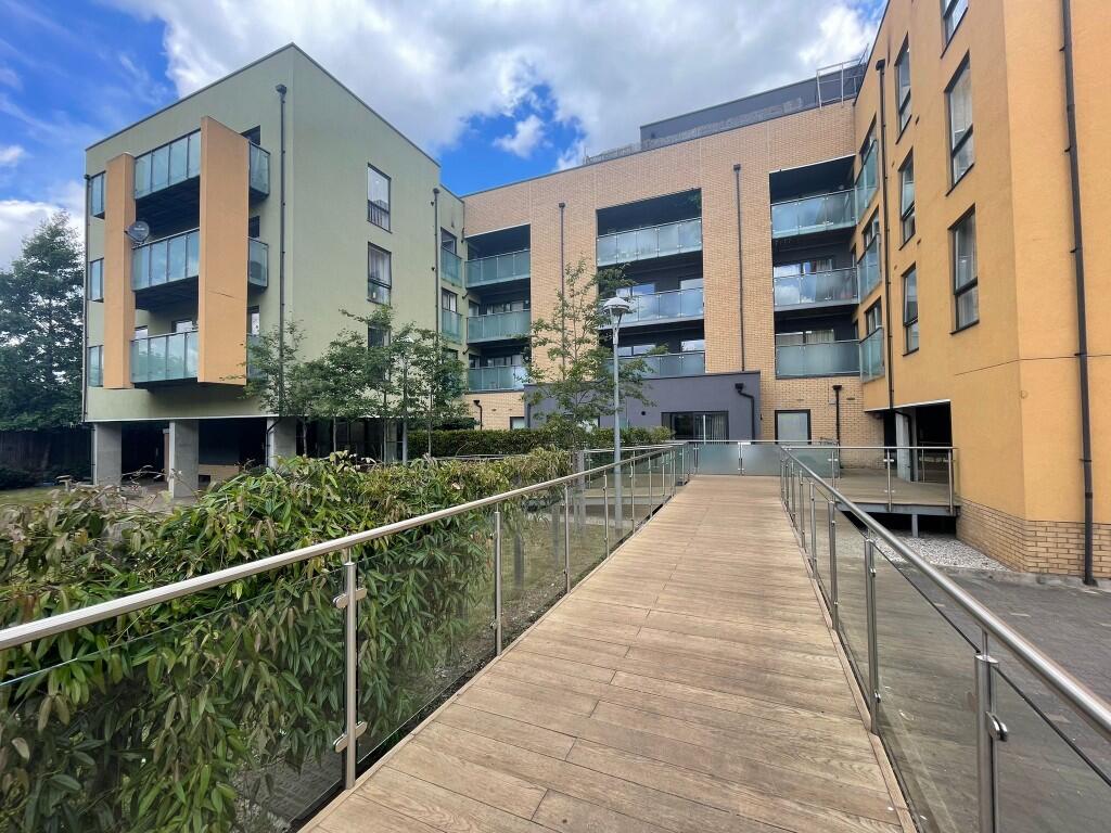 Main image of property: Chigwell Road, London, E18