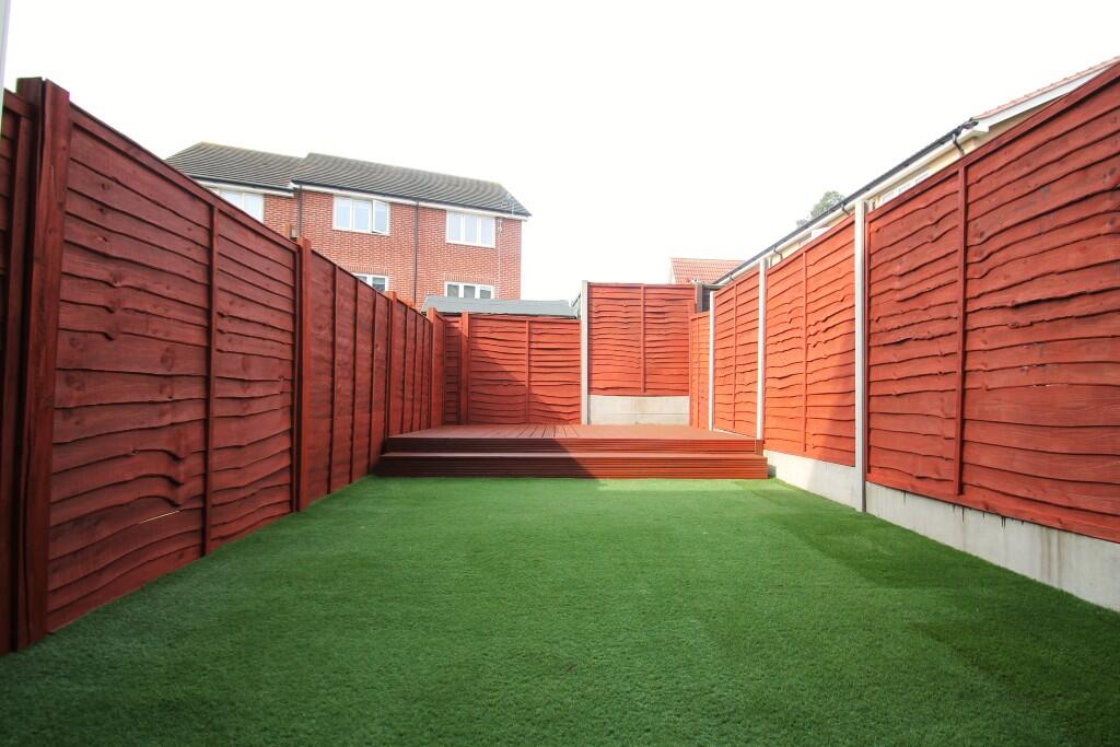 Main image of property: Thistle Close, Chigwell, Essex, IG7