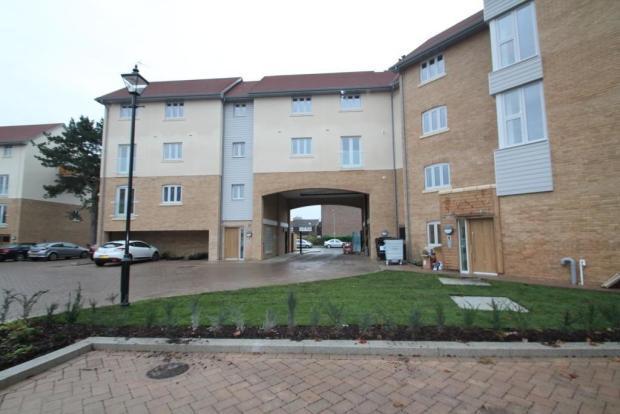 Main image of property: New Mossford Way, Barkingside, London, IG6