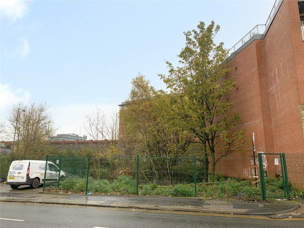 Additional property image - White Lion Brow, Bolton, BL1 4DQ