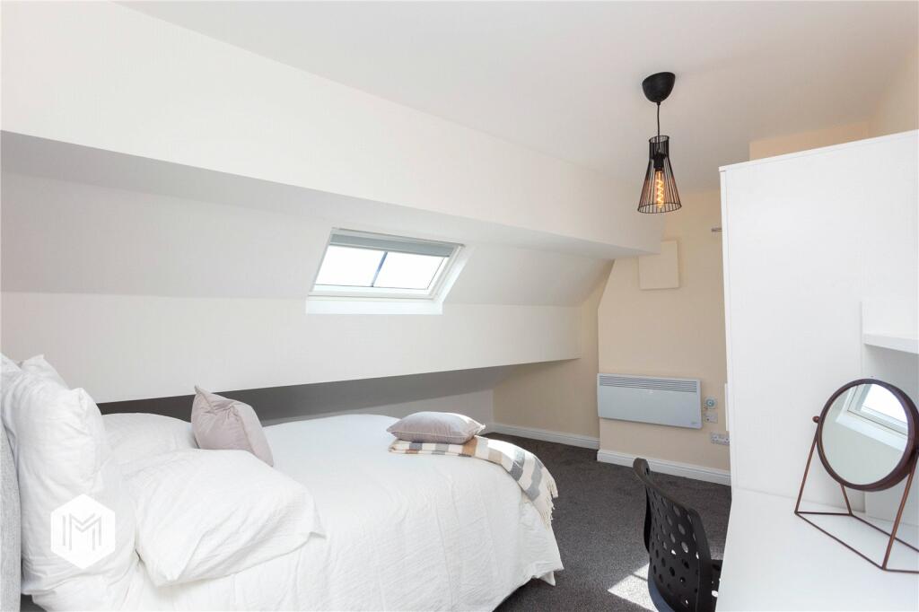Additional property image - Colne Road, Burnley, BB10 1DU