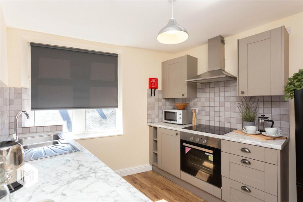 Additional property image - Colne Road, Burnley, BB10 1DU