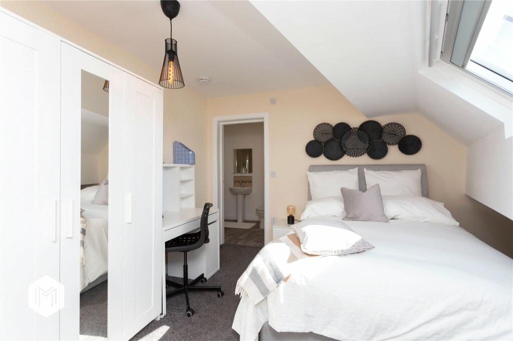 Additional property image - Colne Road, Burnley, BB10 1DU