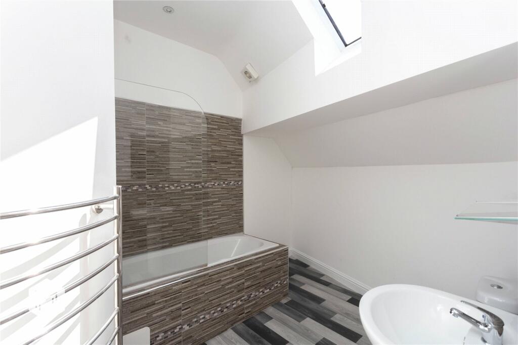 Additional property image - Colne Road, Burnley, BB10 1DU