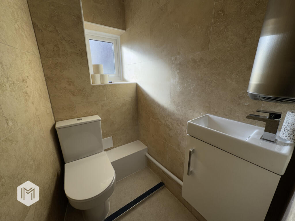 Additional property image - Market Street, Bury, Greater Manchester, BL9 0AJ