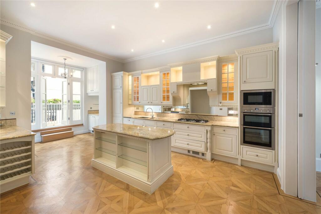 Main image of property: Warwick Square, London, SW1V