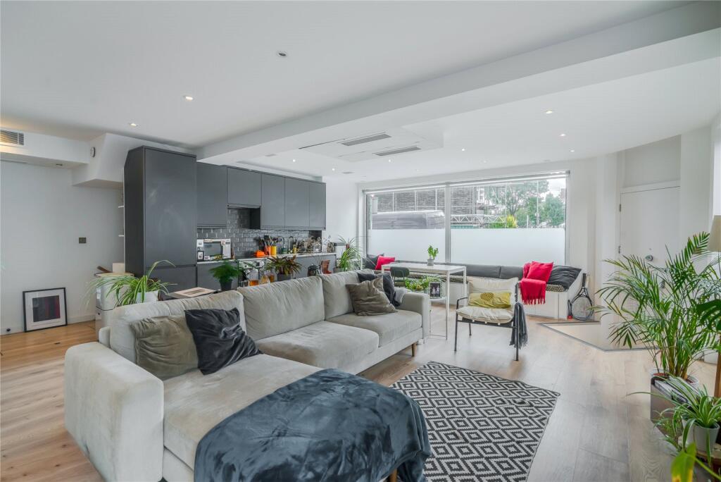 Main image of property: Bendemeer Road, London, SW15